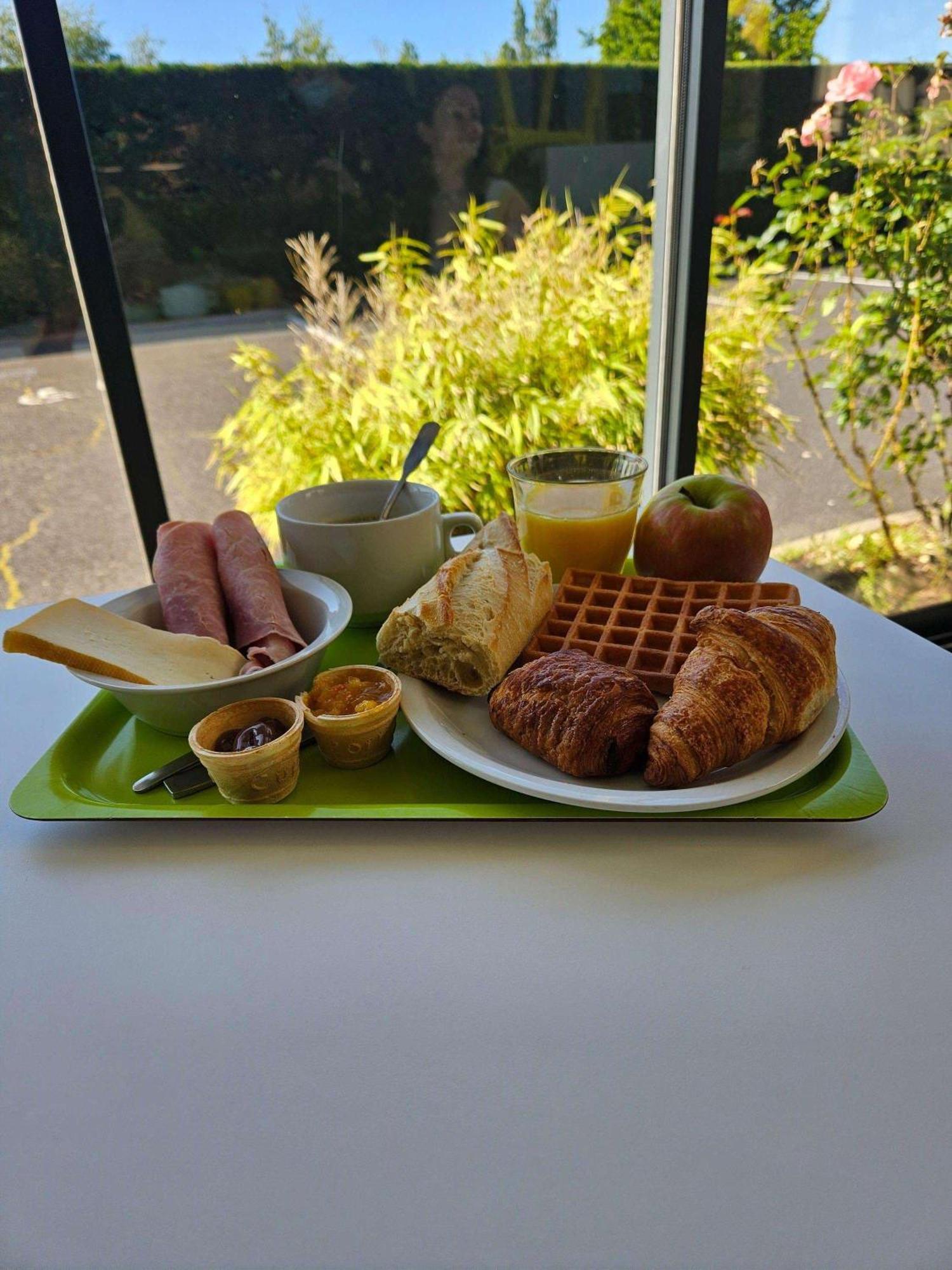 Ibis Budget Clermont Ferrand Sud Aubière Exteriör bild